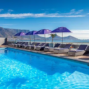 Lagoon & Cape Town